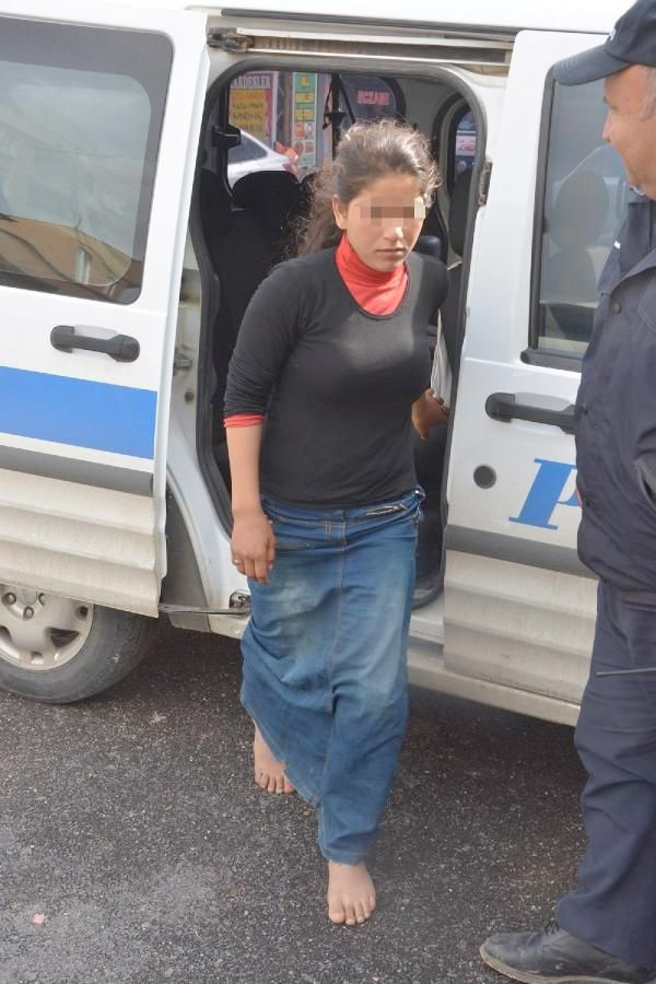 Çıplak ayakla 10 kilometre yürüyüp polise sığındı  - Resim: 3