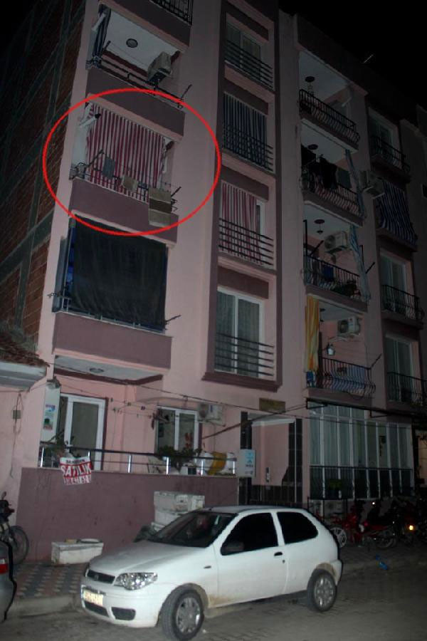 Eşinin yasak aşk yaşadığını iddia ettiği kızın evini bastı sonrası korkunç - Resim: 2