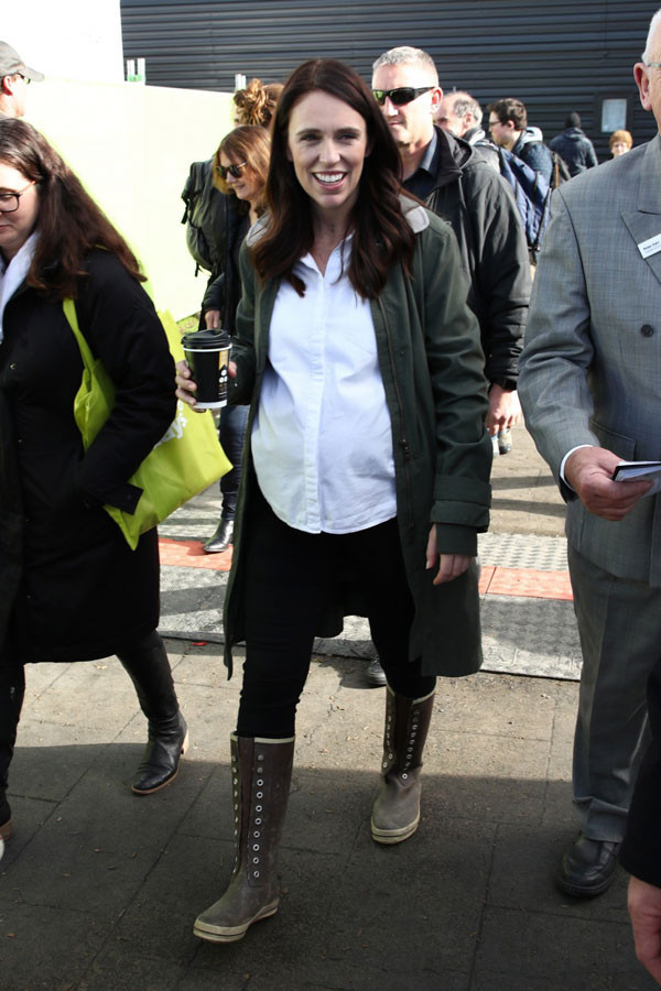 Başbakan 6 hafta doğum iznine çıktı! İşte bebeği... - Resim: 4