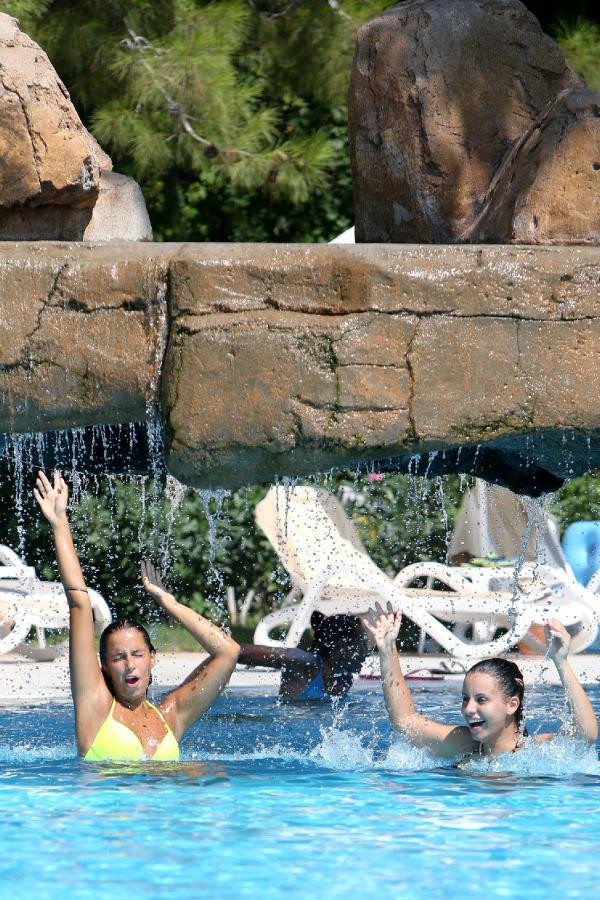 Ne seçim ne Dünya Kupası! Rekor üstüne rekor - Resim: 4