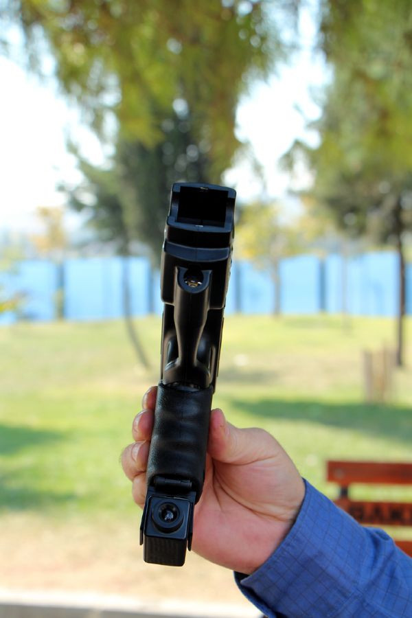 İşte polisin yeni elektroşok silahı - Resim: 1