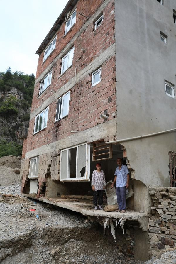 Giresun'da göç var! Selin vurduğu köylerinden ayrılıyorlar evlerin hali harap - Resim: 2