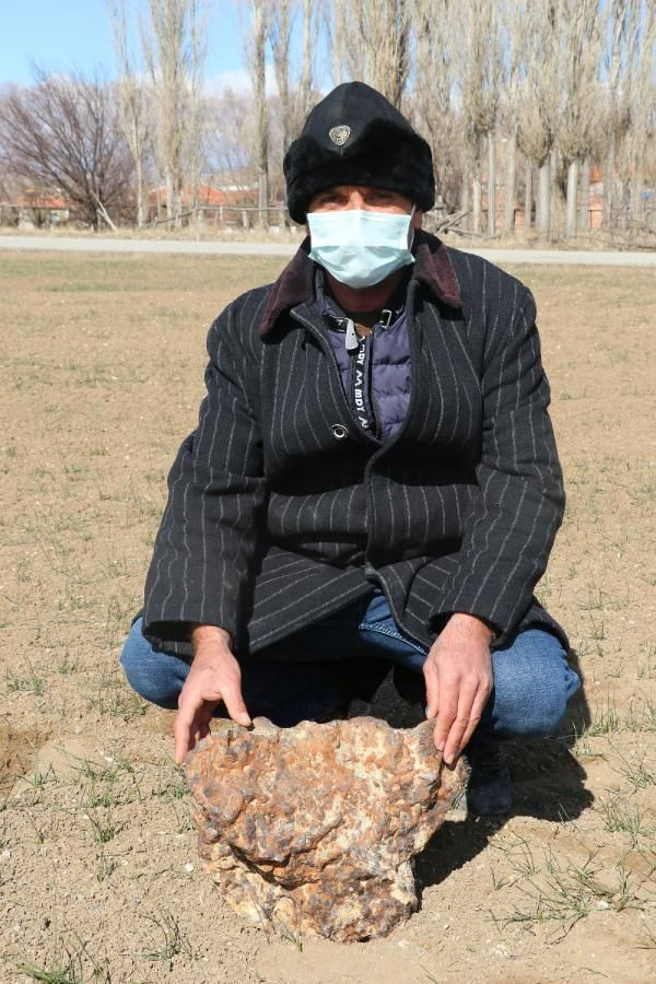 Çorum'da köylü tarlada bulduğu göktaşını Amerikalıya 180 bin dolara sattı - Resim: 4