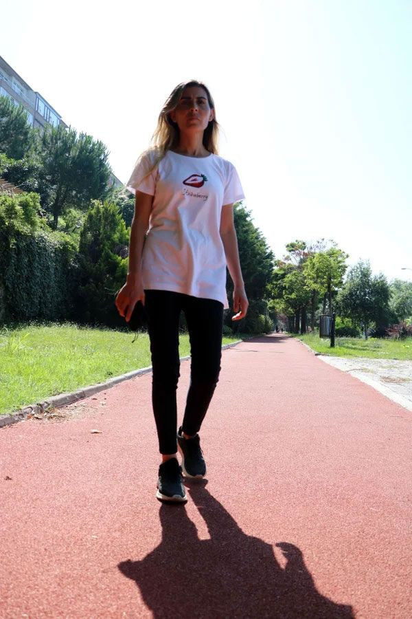 'Öldürülmek istemiyorum' diye haykırmıştı! 19 yıllık eşi evinin önünde kafasını yardı 10 dikiş atıldı - Resim: 1