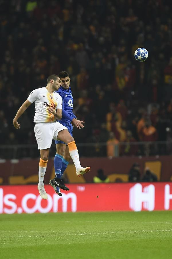 Galatasaraylıları çıldırtan isim! Beş dakikada takımı bitirdi - Resim: 3