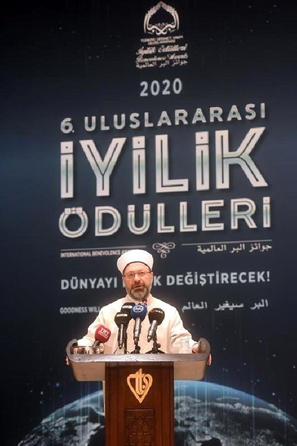 Gamze Özçelik Diyanet tarafından da 'İyilik meleği' seçildi anlamlı ödül - Resim: 4