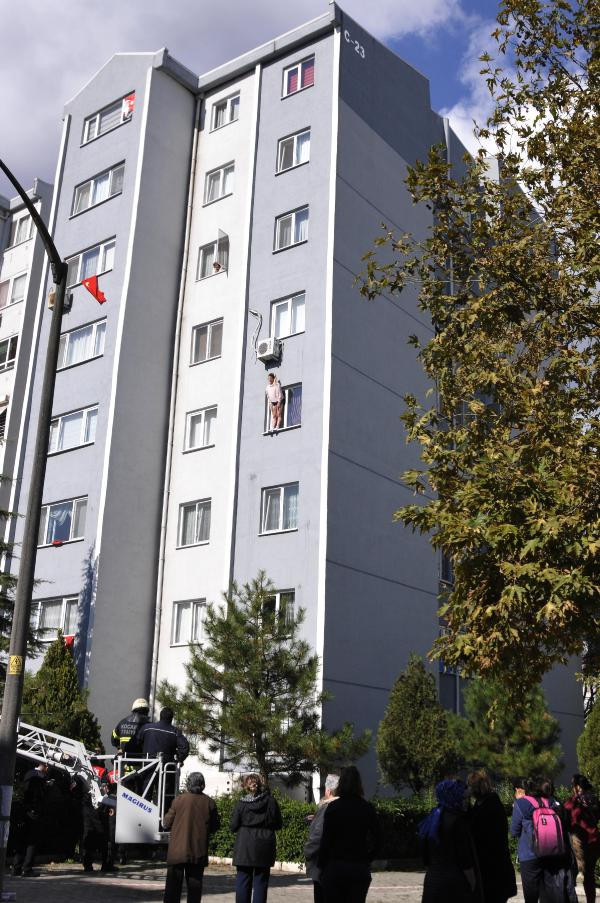 Liseli kız 4'üncü kattan atladı annesinin tepkisine bakın! - Resim: 2