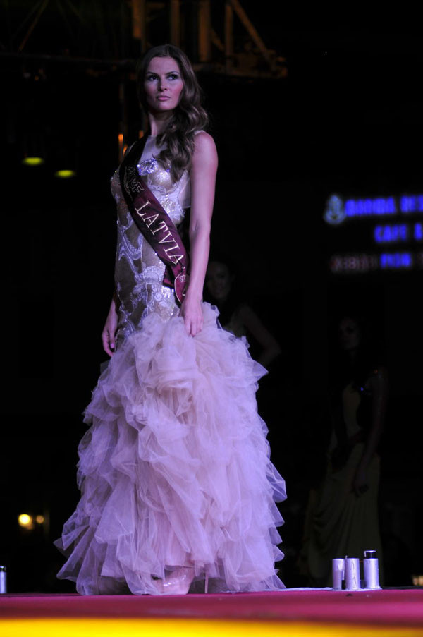 Miss 7 Continents Güzellik Yarışması - Resim: 2