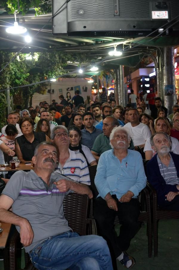 İstanbul adayları İmamoğlu ve Yıldırım  Zonguldak’ta ilgiyle izlendi - Resim: 1