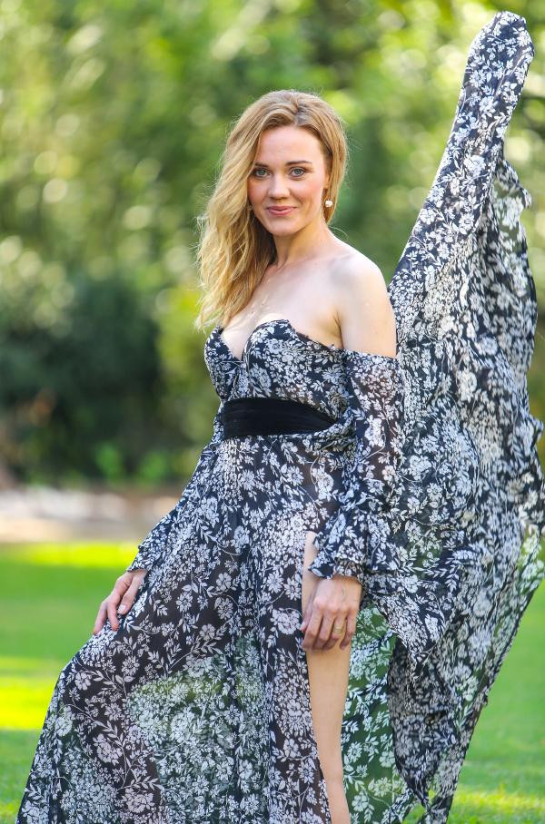  'Savaşçı' dizisinin 'Eva'sı Alma Terziç Aşk için Türkiye'yi seçti - Resim: 1