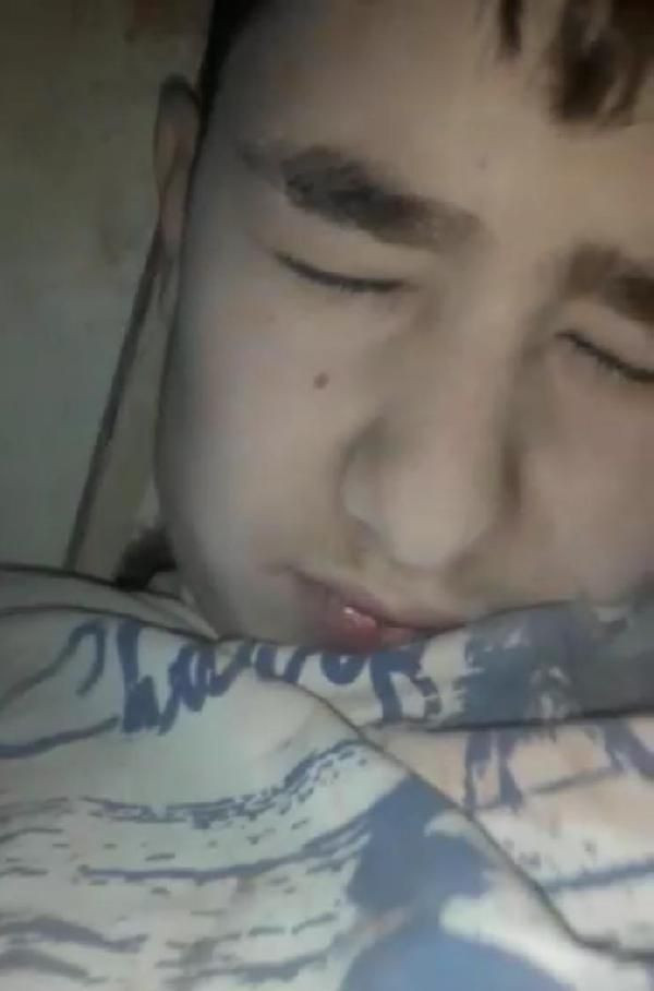 İzmir'de 15 yaşındaki Günay enkaz altında olduğu anı kaydetti: Ahmet ben de buradayım... - Resim: 4