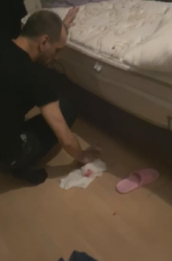 RUBATO'nun solisti Özer Arkun sevgilisini dövdü kan izlerini sildiği görüntüler ortaya çıktı - Resim: 2