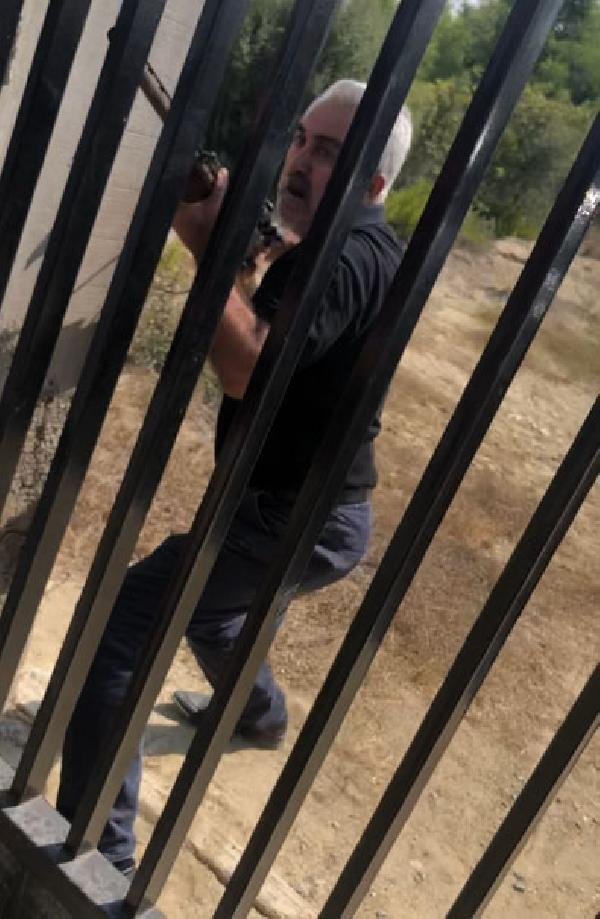 Kameralar önünde cinayet! İşte an be an ölüm anı... - Resim: 3