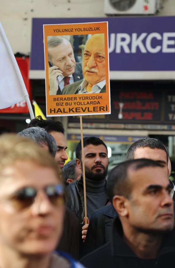 Ayakkabı kutulu eylem - Resim: 2