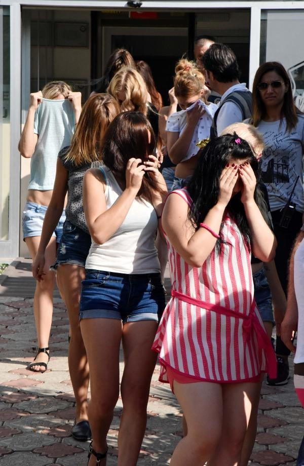 Fuhuş şebekesinin şifresine bakın uzun mu kısa mı - Resim: 1