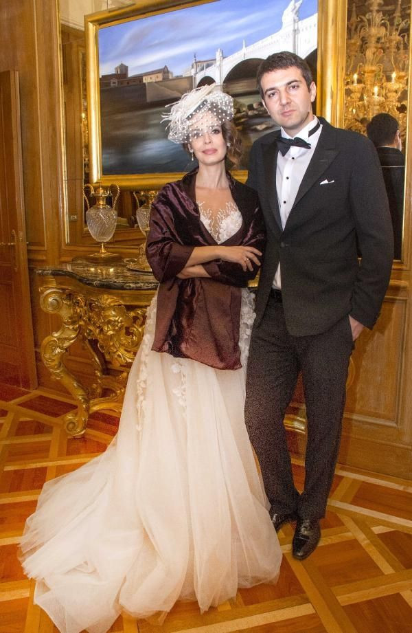 Oğlum son Hristiyan soyu sana bırakamam! Pelin Batu kabusu yaşadı eşini ihbar etti: 30 tane adam... - Resim: 1