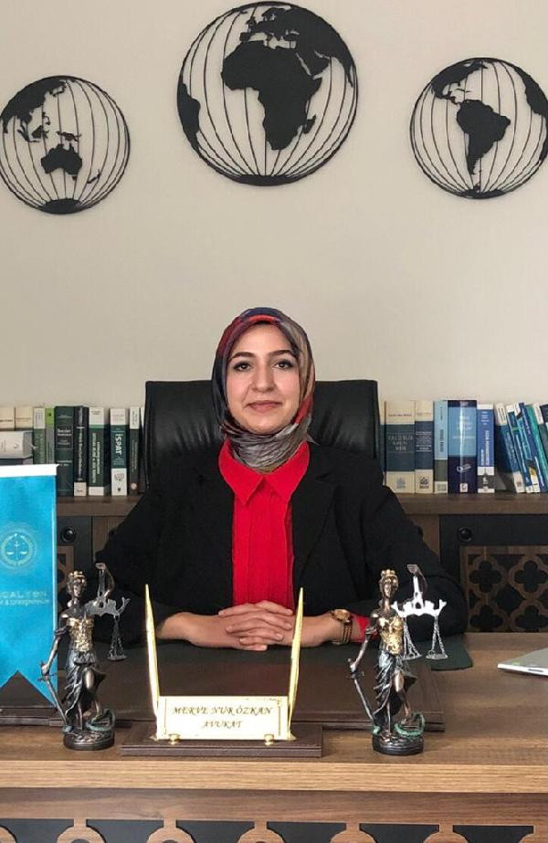 Evlenemiyor, hastaneye gidemiyor, Manisa dışına çıkamıyor! 1 hata hayatını kararttı - Resim: 0