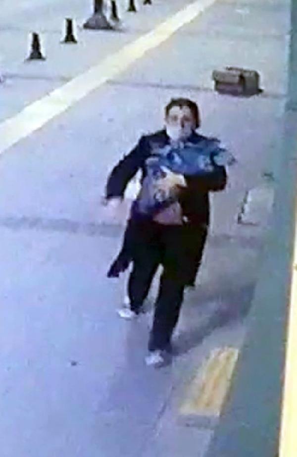 Sivas'taki vicdansızlık! Bebeği ölüme terk eden kadının 2 çocuk annesi olduğu ortaya çıktı - Resim: 2