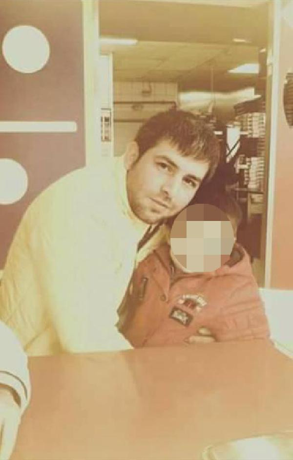 İstanbul'da kız arkadaşını sokakta dövüp defalarca bıçakladı! Çığlıkları duyanlar koştu - Resim: 0