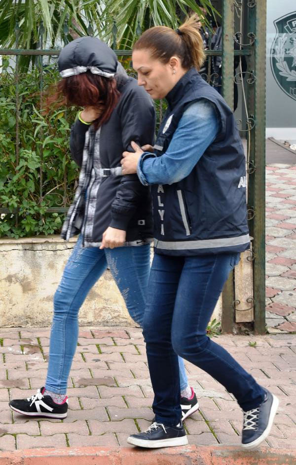 Antalya'da 'swinger' operasyonu internet üzerinden... - Resim: 2