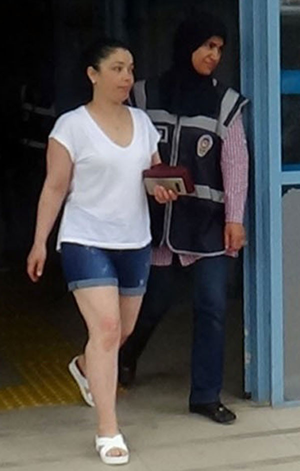 Kepazelik! Masaj salonunda suçüstü yakalandılar şok görüntüler - Resim: 3