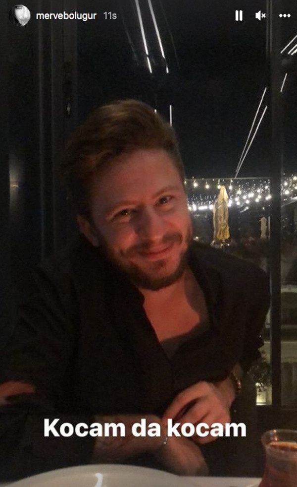 Merve Boluğur'dan evlenme teklifi aldığı sevgilisi Mert Aydın hakkında olay çıkaran paylaşım - Resim: 1