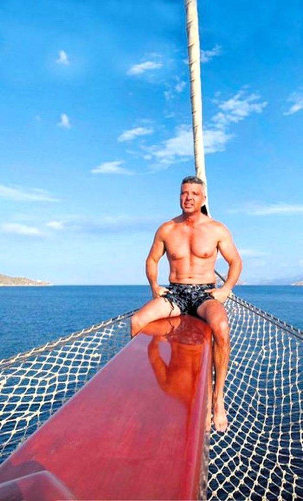 Mustafa Sandal'dan ayrılıp Sadettin Saran ile barışan Emina Jahovic mutluluk sarhoşu - Resim: 3