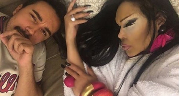 Bülent Ersoy'un yatak pozları sevgilisini kızdırdı!  - Resim: 2