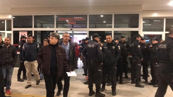 Manisa'da kardeşinin ölümünden sorumlu tuttu üzerine kurşun yağdırdı - Resim: 0