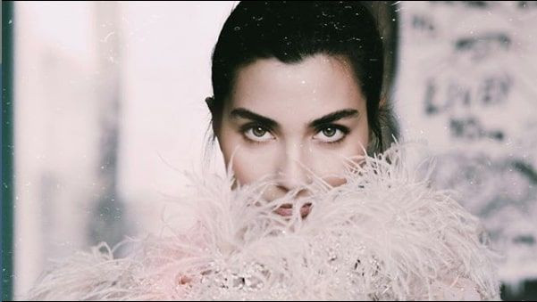 Yeni dizi Menajerimi Ara'da Tuba Büyüküstün ilk kez kendisini oynayacak - Resim: 3