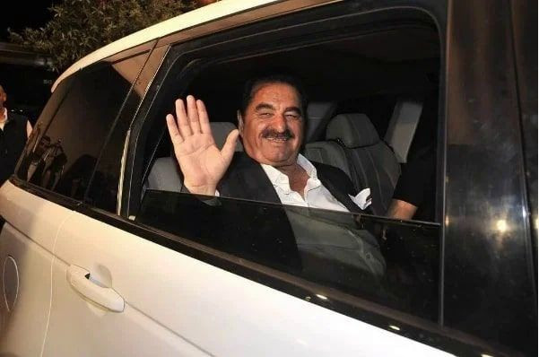 43 yaş küçük sevgilisi Gülçin Karakaya İbrahim Tatlıses'le kalp koyup paylaştı - Resim: 4