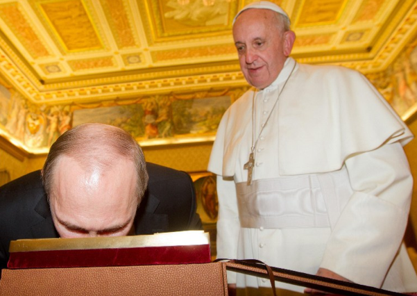 Putin getirdi Papa da eğilip öptü - Resim: 1