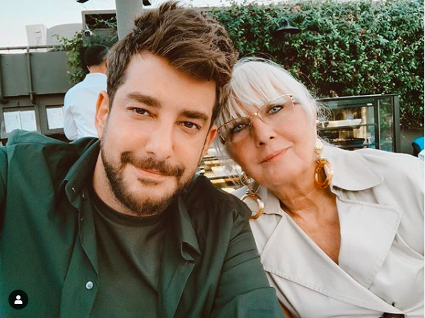 Enis Arıkan sevgilisi var mı annesi Selma Teyze kimdir? - Resim: 2