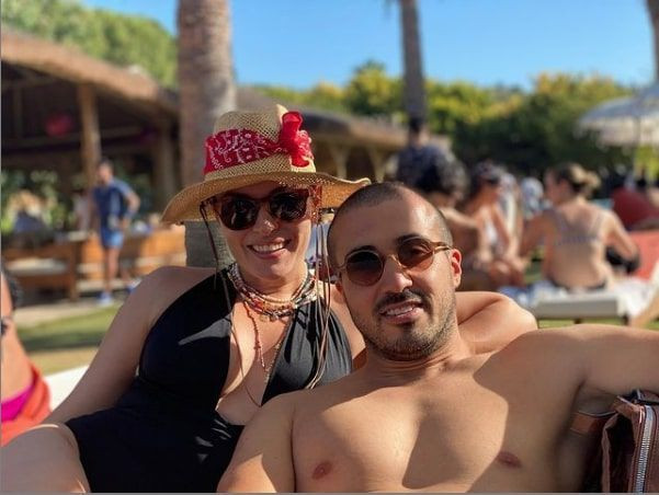 Ezgi Mola'yı o iddia çileden çıkardı Instagram hesabından demediğini bırakmadı - Resim: 2