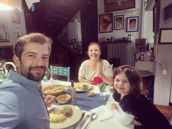 Begüm Topçu-Cantuğ Turay çiftinin ikinci bebek sevinci: "Biz 4 kişi olduk" - Resim: 4