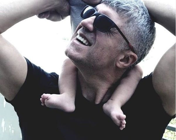 Skandal iddia genç kadın Özcan Deniz'i ihbar etti! 'Beni takip ettiriyor' - Resim: 3