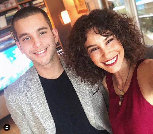 Arzum Onan Mehmet Aslantuğ ile evliliğini anlattı işte mutluluğun sırrı - Resim: 1