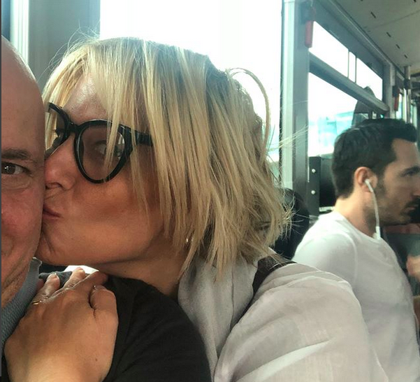 Ayşe Arman'dan eşi için müstehcen paylaşım! Gece kocam gelince onu... - Resim: 1