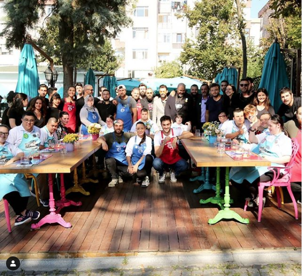 Ünlüler akın ediyor MasterChef yarışmacısı Suna Aydın'ın asıl mesleği şaşırttı - Resim: 2