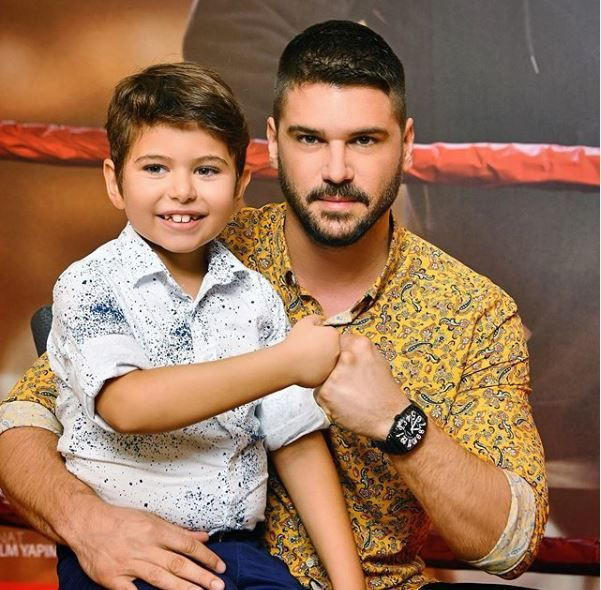 Tolgahan Sayışman'dan eşi Almeda Abazi'ye ikinci çocuk göndermesi - Resim: 3