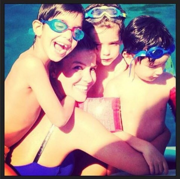 Gülben Ergen'in aile mutluluğu  - Resim: 1