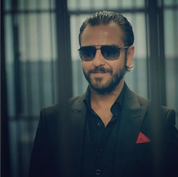 Çukur dizisinin Vartolu'sundan sürpriz proje Erkan Kolçak Köstendil sevindirdi - Resim: 3