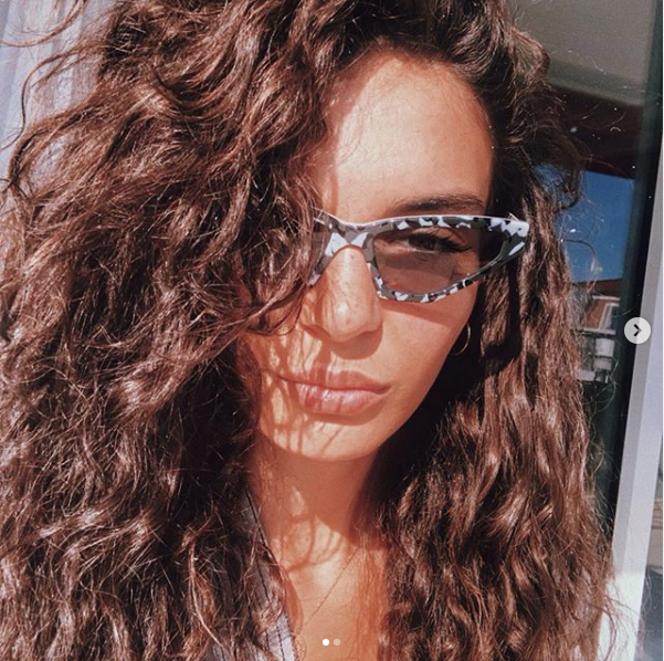 ATV Hercai dizisi yıldızı Ebru Şahin isyan etti o paylaşıma yorum yağdı - Resim: 1