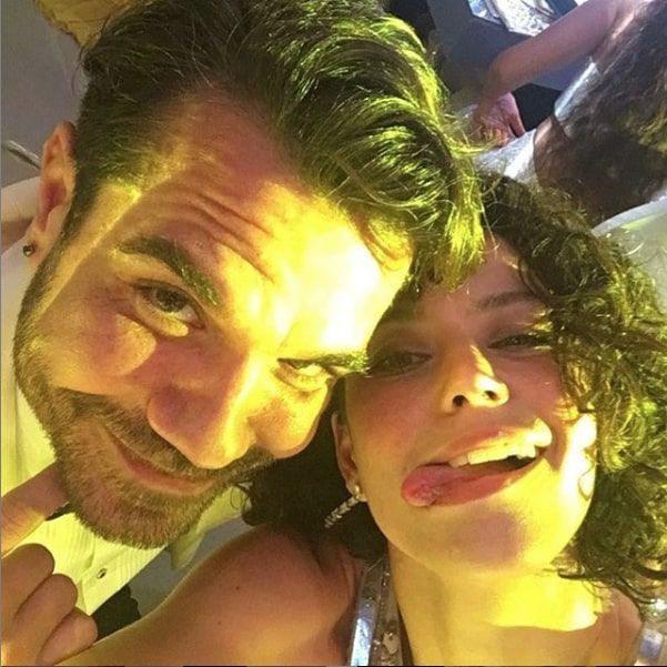 Mayosuyla paylaşım yapan Beren Saat'e ilk yorum bakın kimden geldi beğeni yağdı - Resim: 1