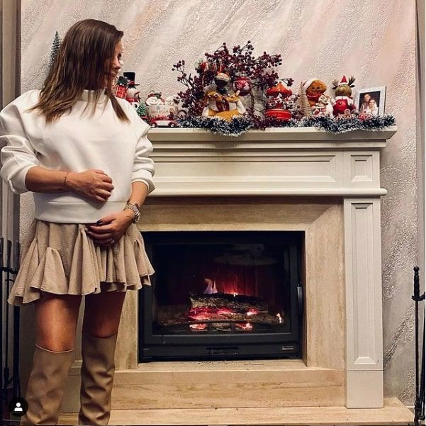 27 haftalık hamile Merve Özbey pozunu paylaştı anne olmak için artık gün sayıyor - Resim: 2