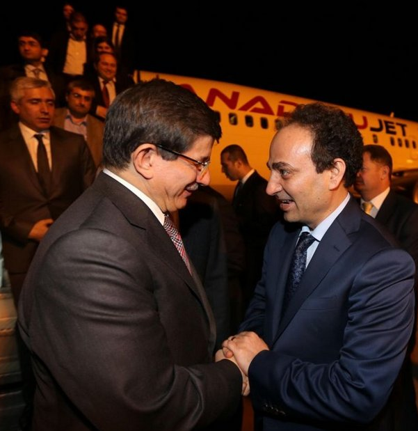 Baydemir'den Davutoğlu'na sıcak karşılama - Resim: 1