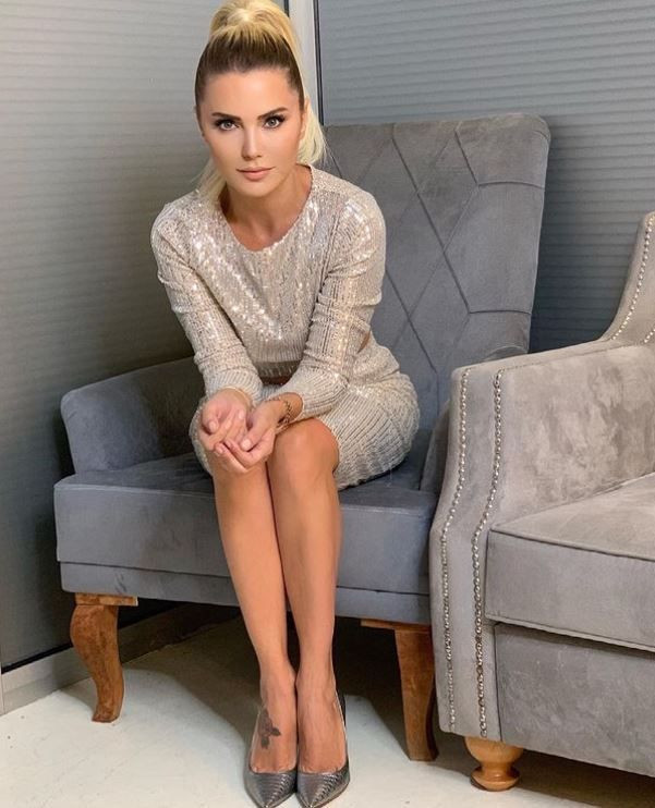 Ece Erken Şafak Mahmutyazıcıoğlu'yla evlendi! Müjdeyi verdi! - Resim: 3