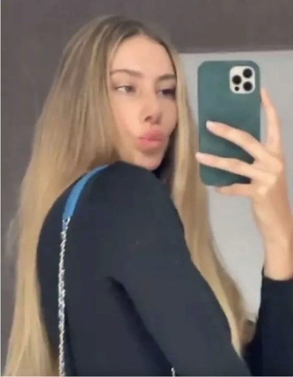 Şeyma Subaşı sevgilisiyle bornozlu sarmaş dolaş pozuyla olay yarattı coştu... - Resim: 3