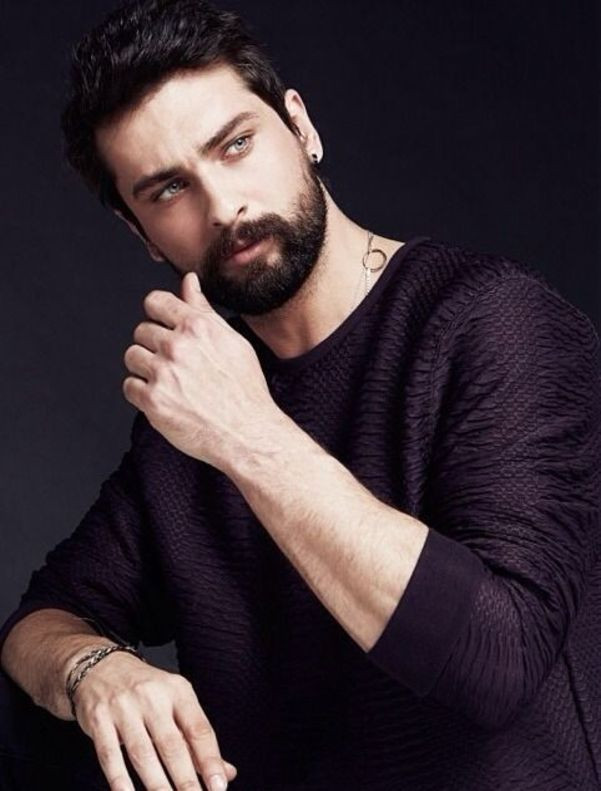 Mahkum'un yıldızı Onur Tuna'dan aşk itirafı geldi! Bakın o gizemli güzel kim çıktı - Resim: 4