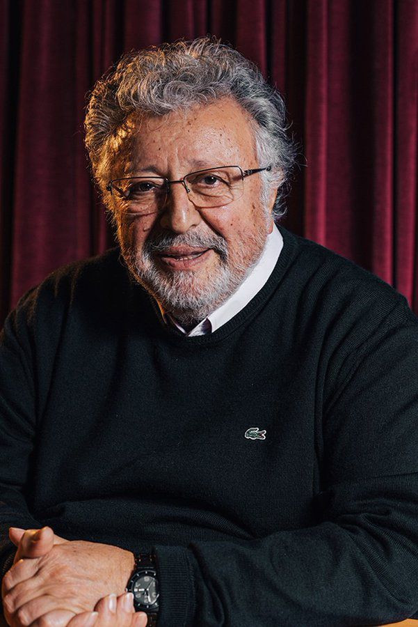 Metin Akpınar 14 yıldır kızlarına mirasını koklatmak mı istemiyor? İşte kızlarının büyüdüğü ev - Resim: 2